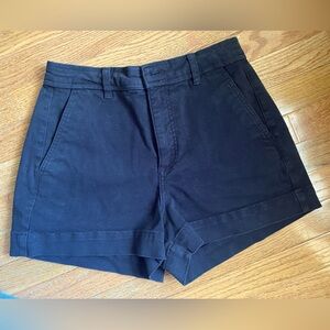 Everlane shorts